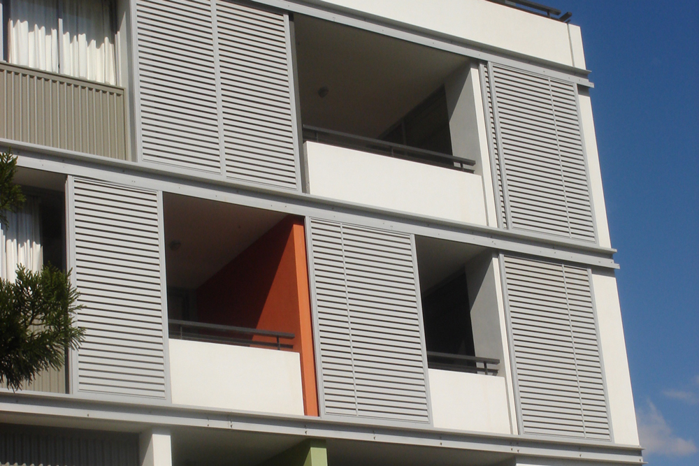 Grey aluminum screens for building privacy